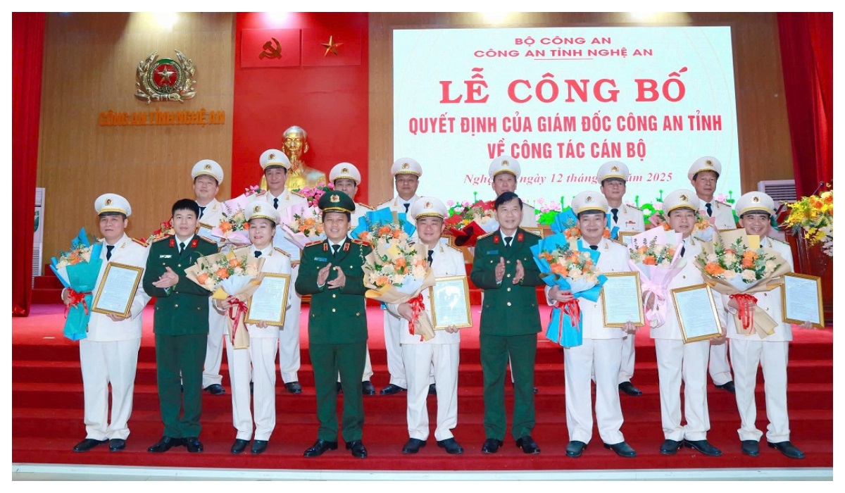 Nhiều đồng chí lãnh đạo phòng, Công an cấp huyện xung phong nghỉ trước ...