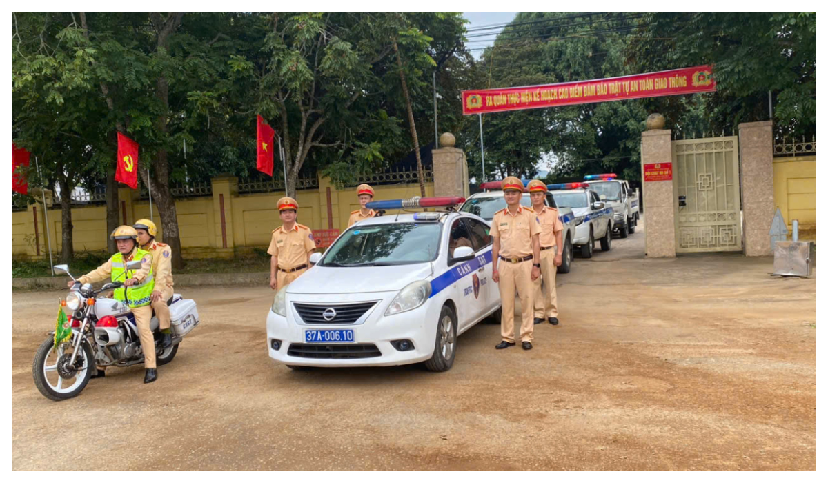 Phòng Cảnh sát Giao thông ra quân cao điểm bảo đảm trật tự an toàn giao thông trước, trong, sau đại hội đảng và các ngày lễ lớn
