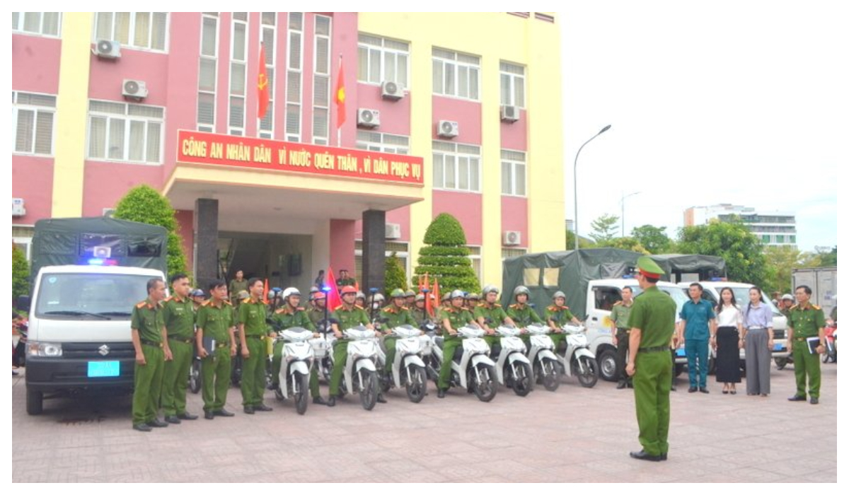 Công an phường Trường Vinh tổ chức Lễ ra quân tấn công, trấn áp tội phạm, bảo đảm ANTT trước, trong và sau đại hội đảng các cấp