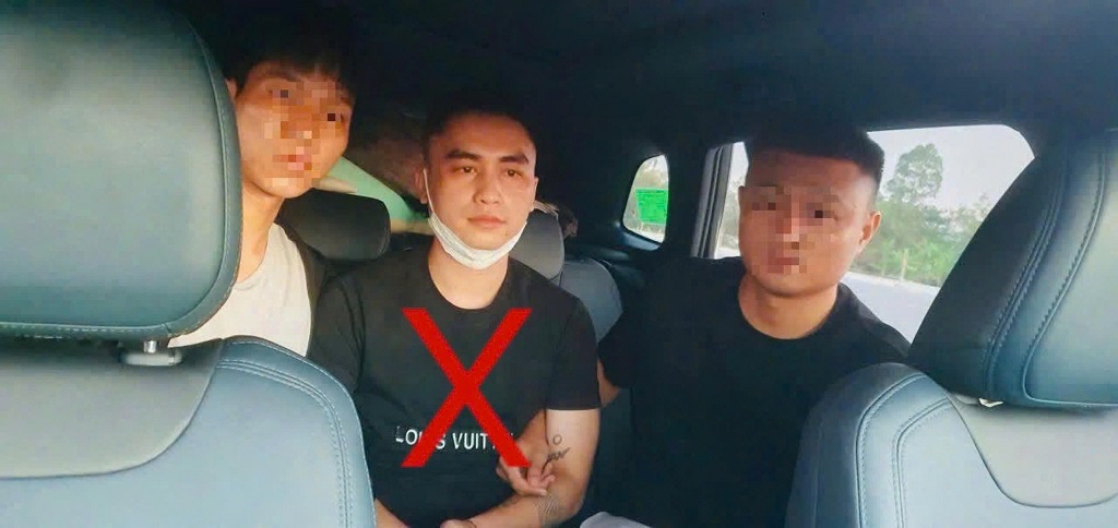 Công an xã bắt đối tượng truy nã sau 3 năm lẩn trốn