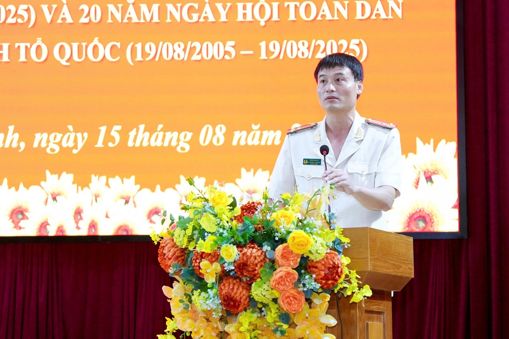 Đồng chí Thượng tá Trần Đình Hà - Trưởng Công an phường Trường Vinh phát biểu