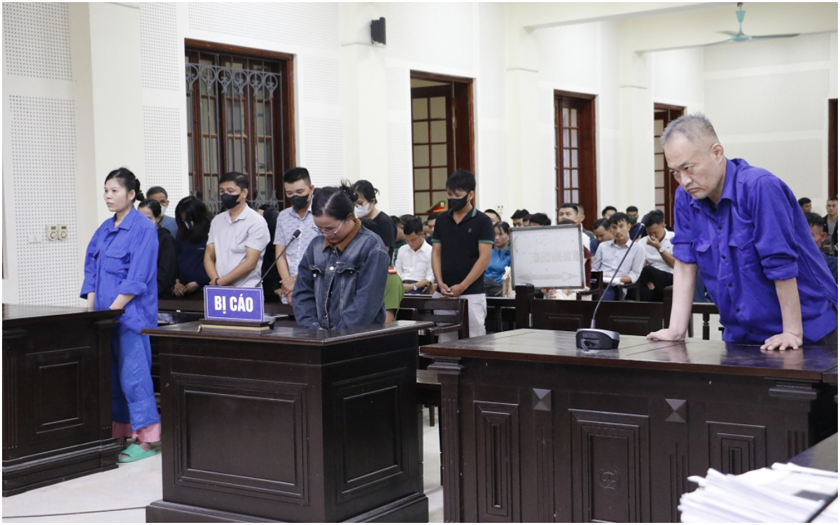 Tổ chức cho người khác trốn đi nước ngoài và Làm giả, sử dụng tài liệu giả của cơ quan, tổ chức - các bị cáo lĩnh án tù