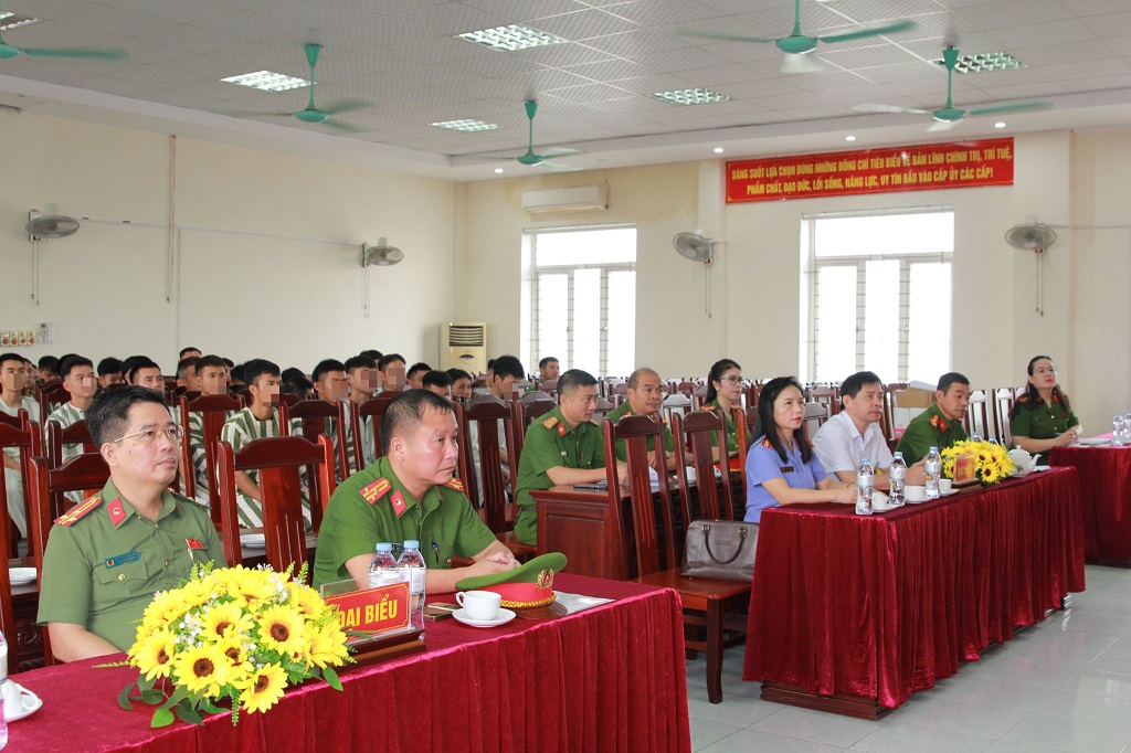 Các đại biểu tham dự