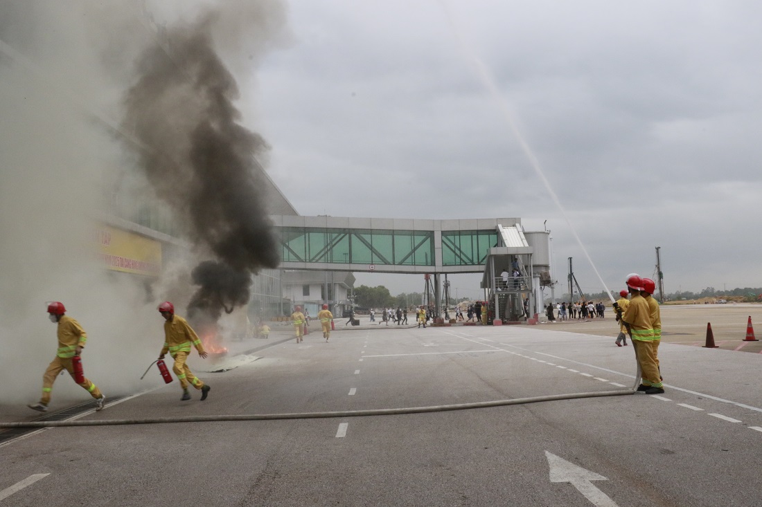 Lực lượng chữa cháy và CNCH tại chỗ xử lý tình huống phát sinh