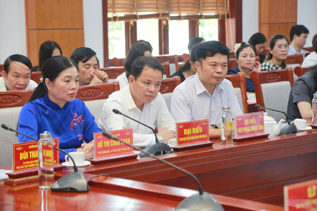 Các đại biểu tham dự Hội nghị