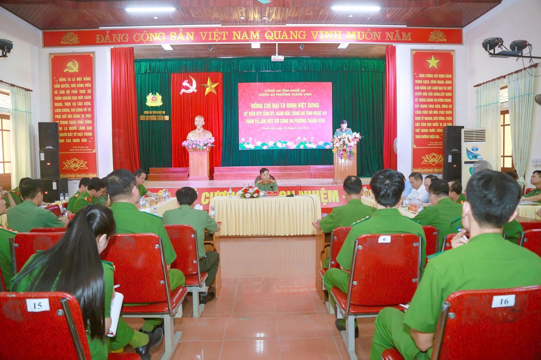 Toàn cảnh buổi làm việc