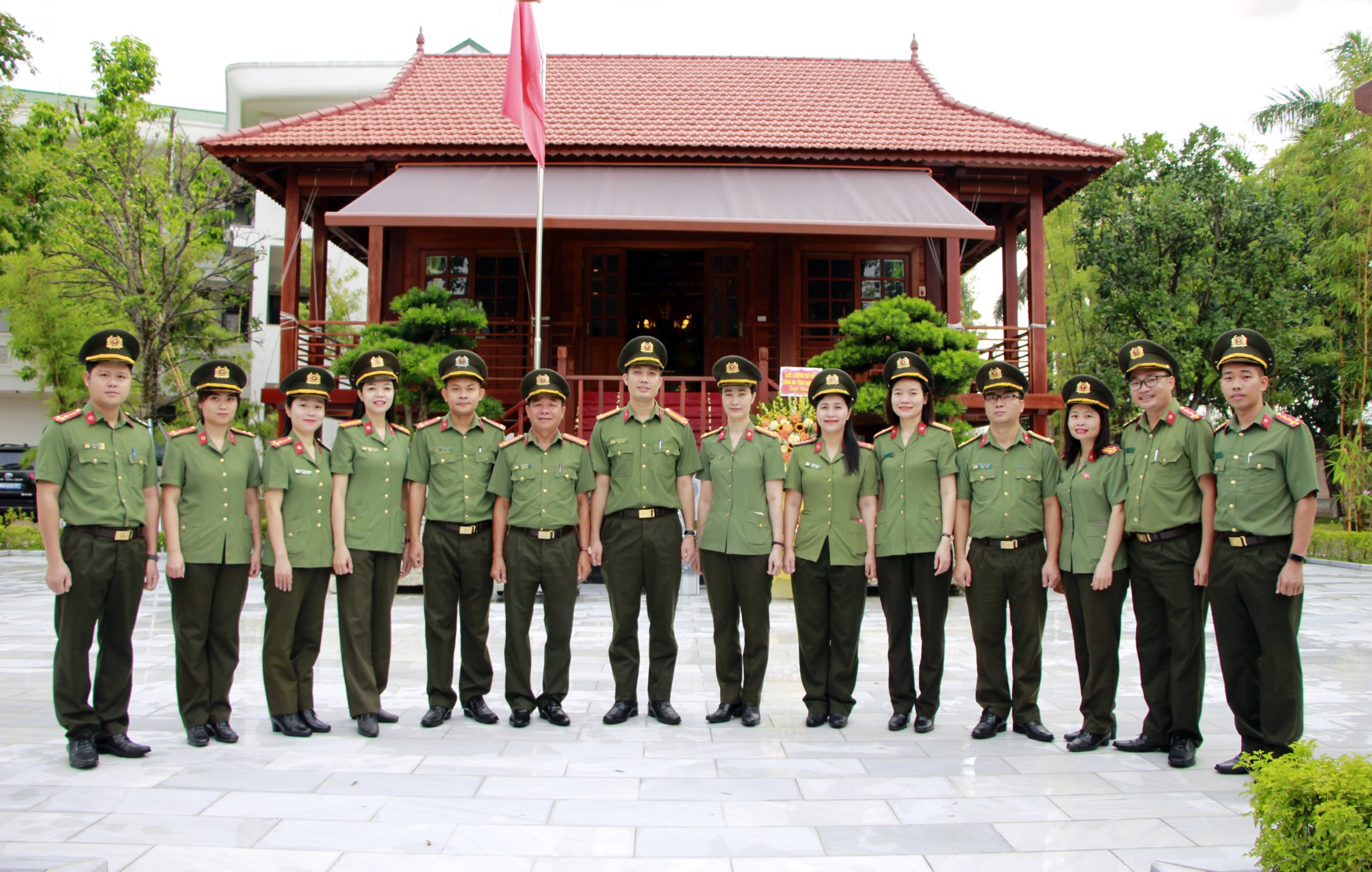 Lực lượng cơ yếu Công an Nghệ An không ngừng nỗ lực, khắc phục khó khăn, xứng đáng với truyền thống ‘trung thành, tận tụy, đoàn kết, kỷ luật, sáng tạo’ của lực lượng cơ yếu.