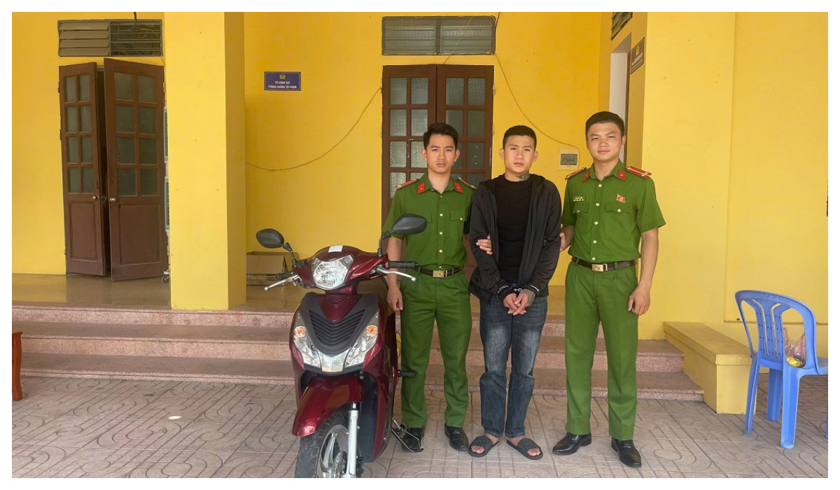 Khởi tố đối tượng lợi dụng đêm tối, mưa bão cướp giật tài sản