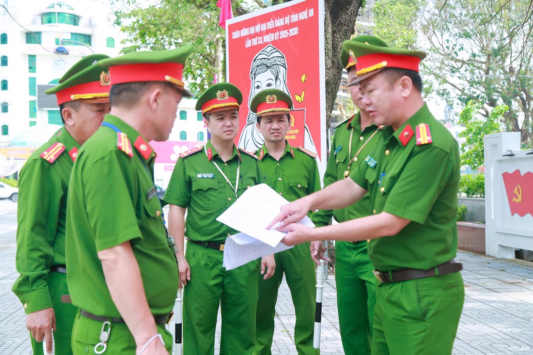 Các lực lượng phân công nhiệm vụ tại các vị trí bảo đảm an ninh trật tự 