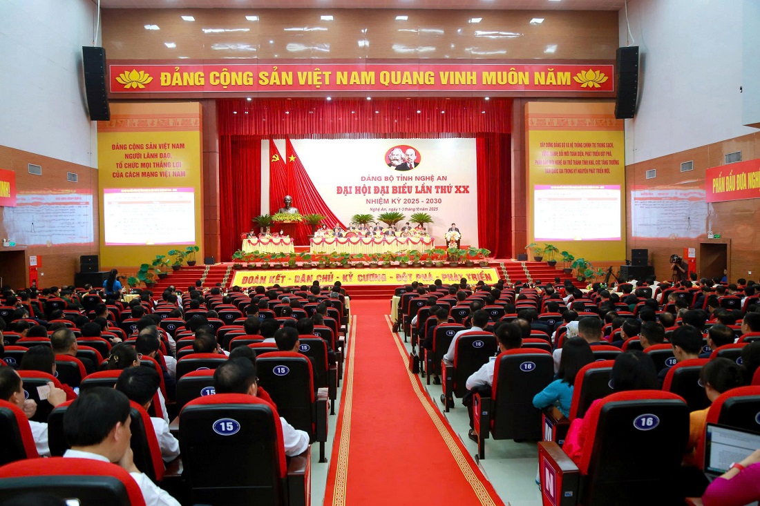 Toàn cảnh phiên trù bị Đại hội đại biểu Đảng bộ tỉnh Nghệ An lần thứ XX, nhiệm kỳ 2025 - 2030
