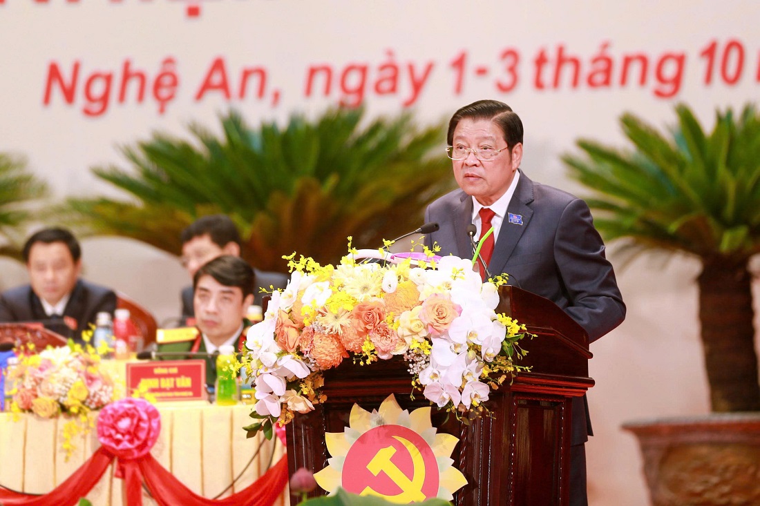 Đồng chí Phan Đình Trạc - Ủy viên Bộ Chính trị, Bí thư Trung ương Đảng, Trưởng Ban Nội chính Trung ương phát biểu chỉ đạo tại Đại hội