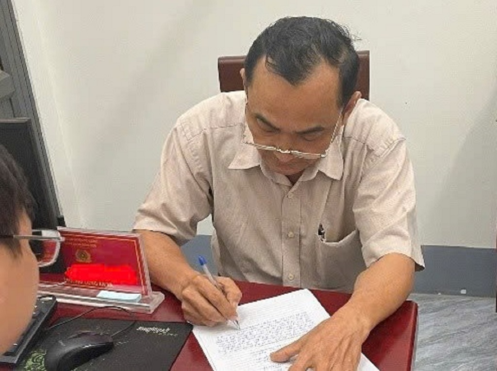 Đối tượng Nguyễn Duy Niệm tại cơ quan Công an