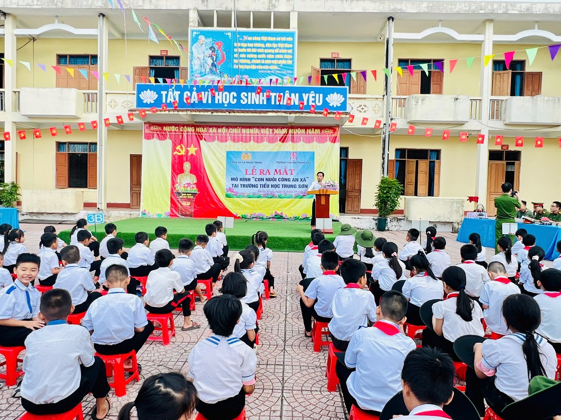 Toàn cảnh Lễ ra mắt