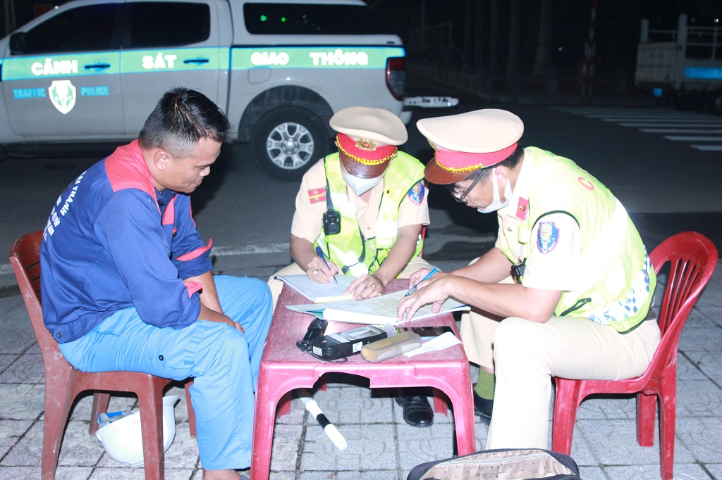 Mục tiêu của đợt cao điểm không chỉ dừng lại ở việc xử phạt, mà còn nhằm thay đổi nhận thức, hành vi của người tham gia giao thông        