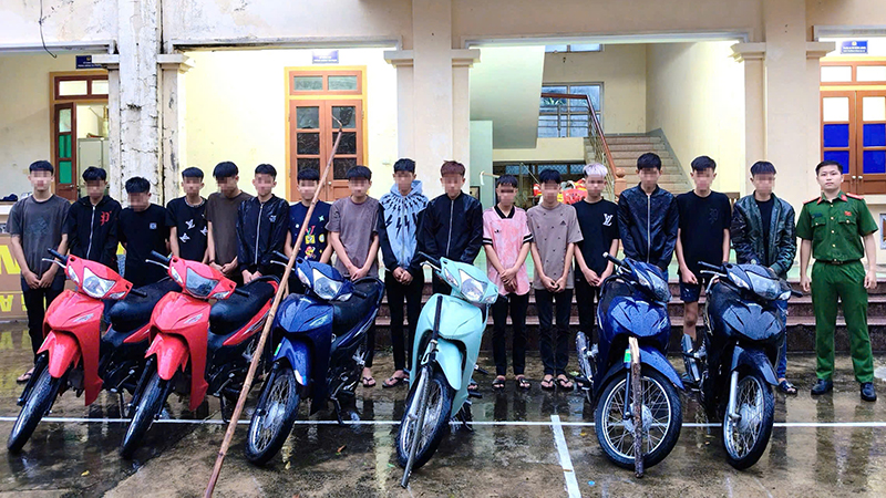 Công an xã Tam Hợp, tỉnh Nghệ An tạm giữ nhóm đối tượng gây rối trật tự công cộng tại cơ quan điều tra