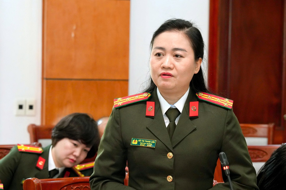 Đại diện lãnh đạo các cục phát biểu thảo luận