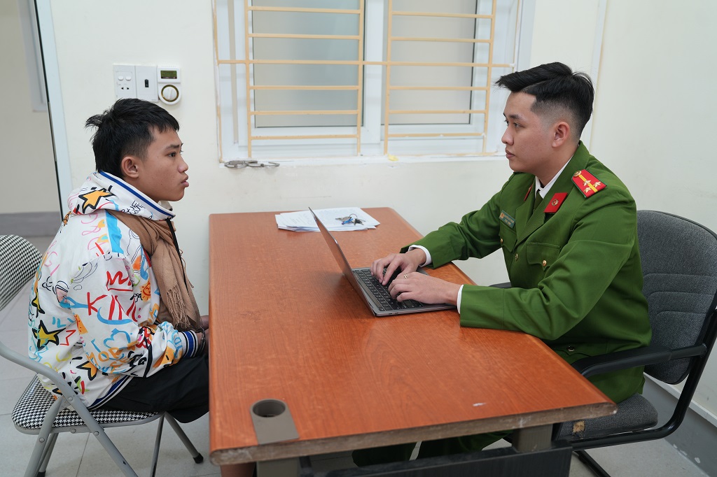 Đối tượng Đoàn Khắc Chung tại Cơ quan Công an 