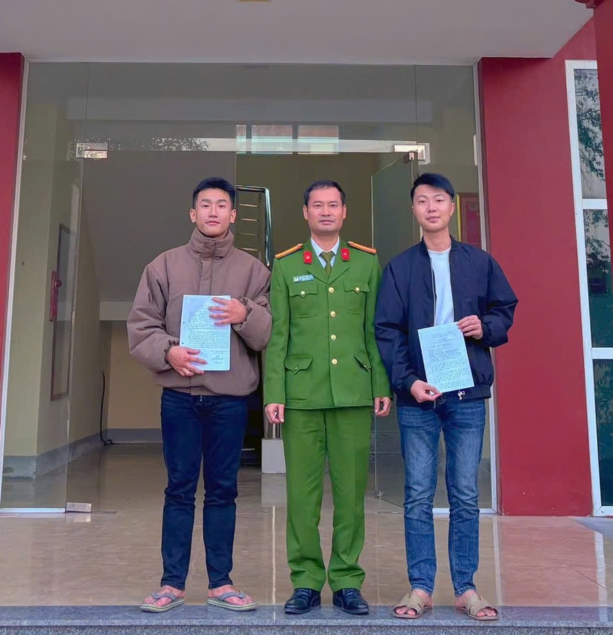 Công an phường Cửa Lò phối hợp Ban chỉ huy Quân sự phường tiến hành sơ tuyển công dân thực hiện nghĩa vụ quân sự và nghĩa vụ tham gia CAND năm 2026