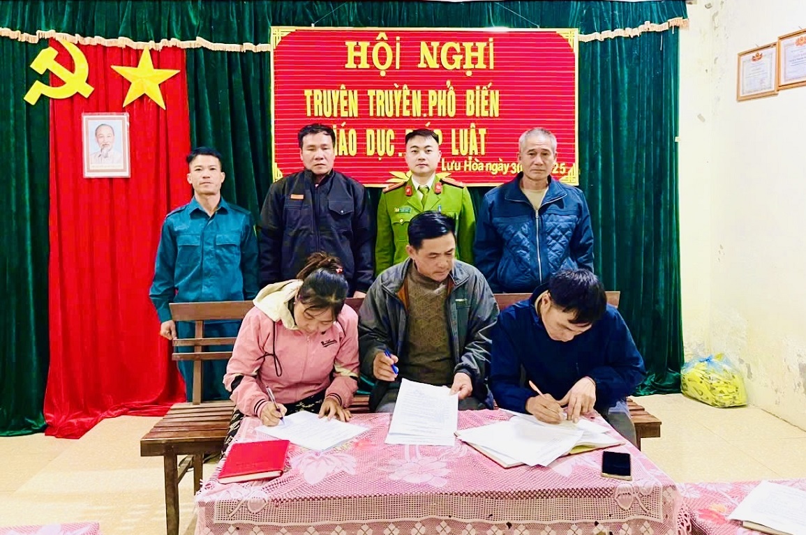 100% hộ dân tại địa phương ký cam kết các nội dung phòng, ngừa tệ nạn ma tuý