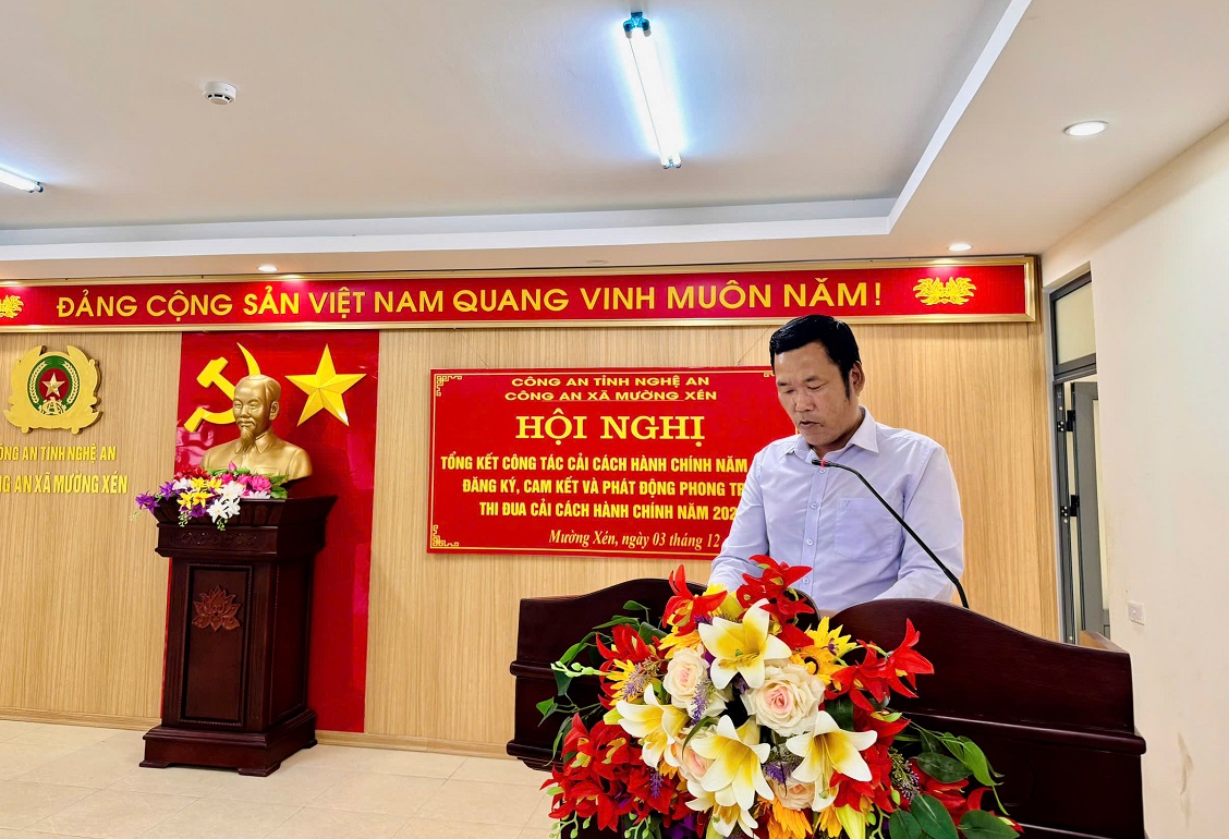 Đồng chí La Pa Vin - Phó Chủ tịch UBND xã phát biểu