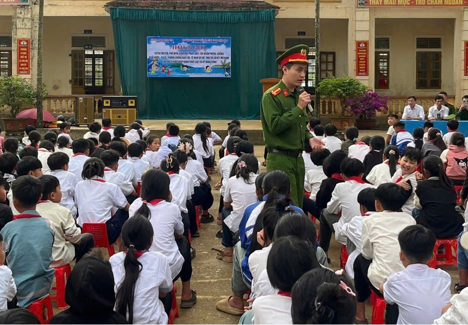 Các buổi tuyên truyền có sự tham gia của hơn 3.000 học sinh và giáo viên