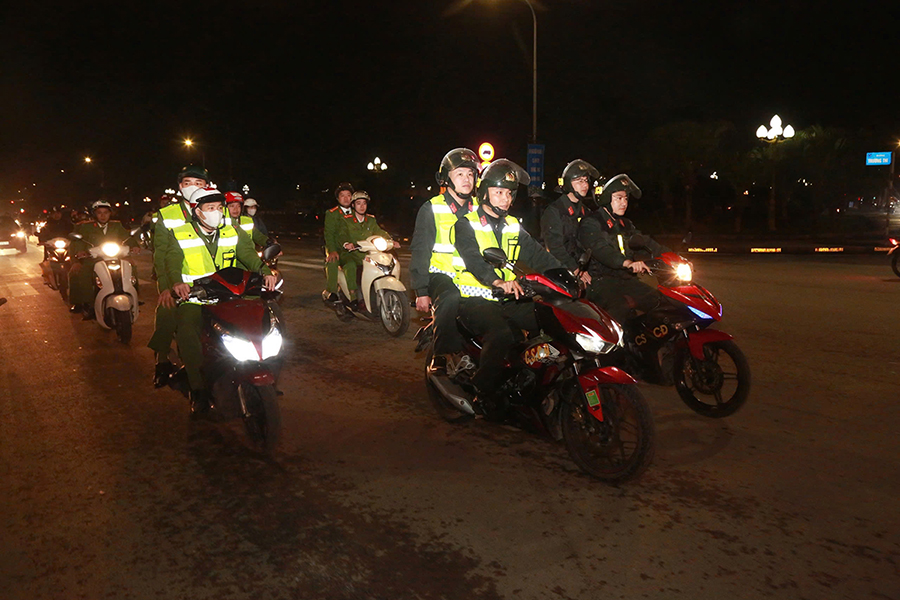 Thực hiện nhiệm vụ tuần tra, kiểm soát trên các tuyến, địa bàn