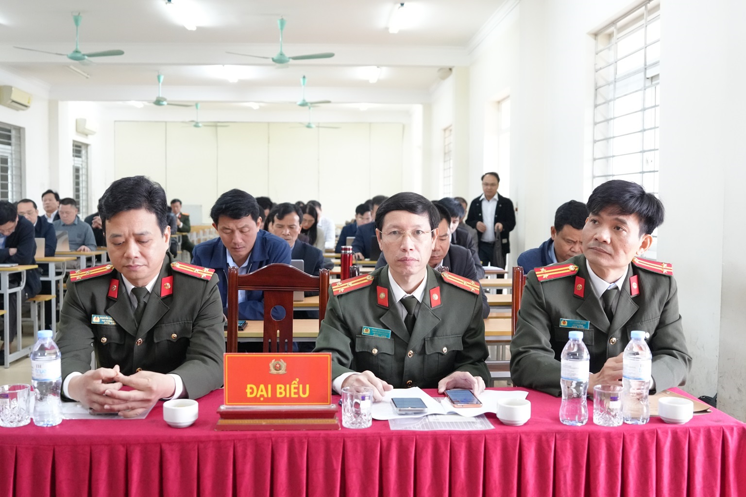 Các đại biểu tham dự Lễ khai giảng