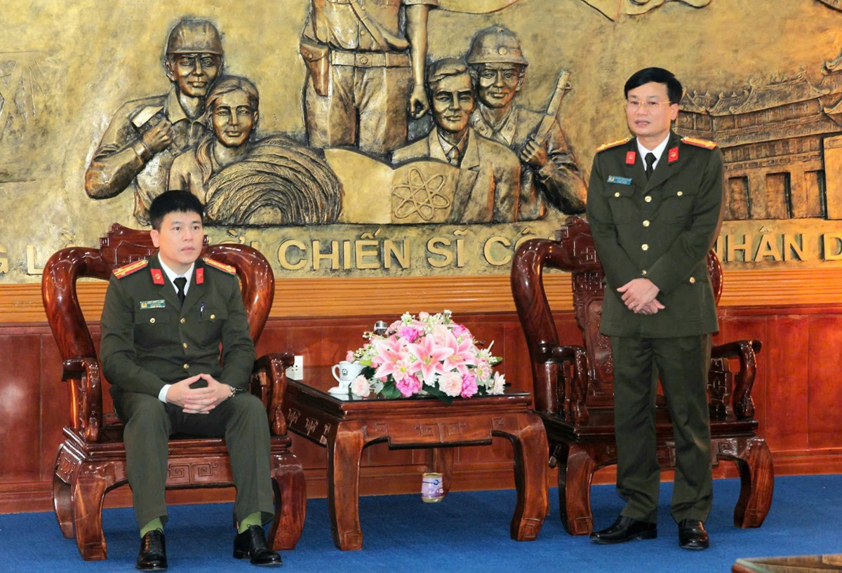 Đồng chí Đại tá Dương Văn Thoan - Phó Bí thư Đảng ủy, Phó Giám đốc Công an thành phố Huế gửi lời cảm ơn sâu sắc tới Lãnh đạo, CBCS Công an tỉnh Nghệ An