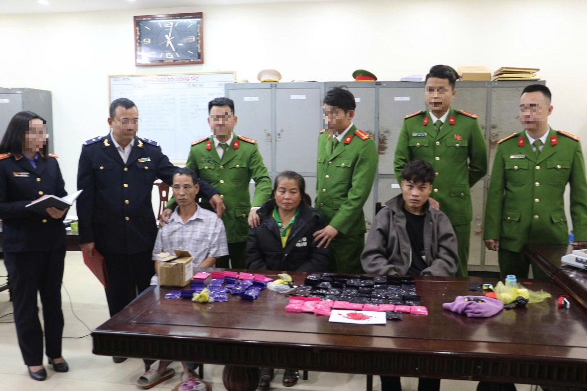 03 đối tượng và tang vật vụ án