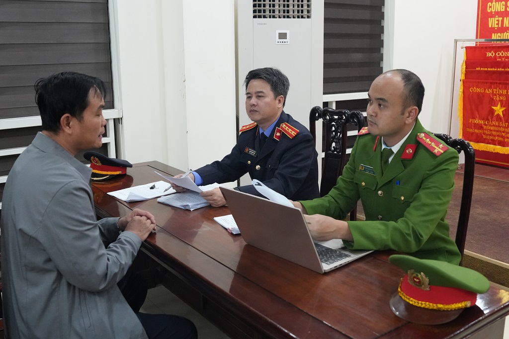 Đối tượng Vũ Sơn tại Cơ quan Công an