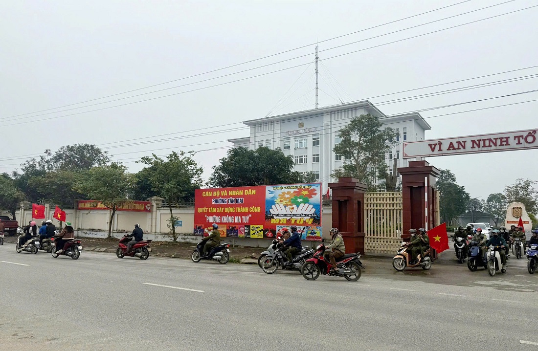 Lực lượng diễu hành trên các tuyến đường