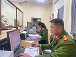 Công an xã Mường Ham làm sạch dữ liệu đăng ký phương tiện, giấy phép lái xe