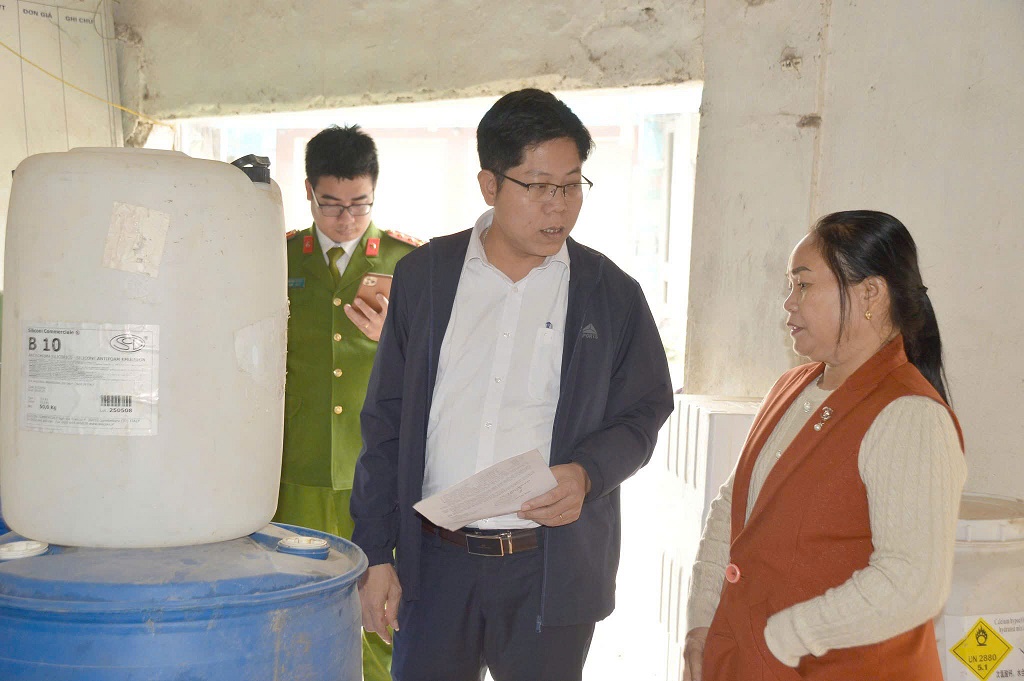 Kiểm tra hoạt động kinh doanh vật tư nông nghiệp