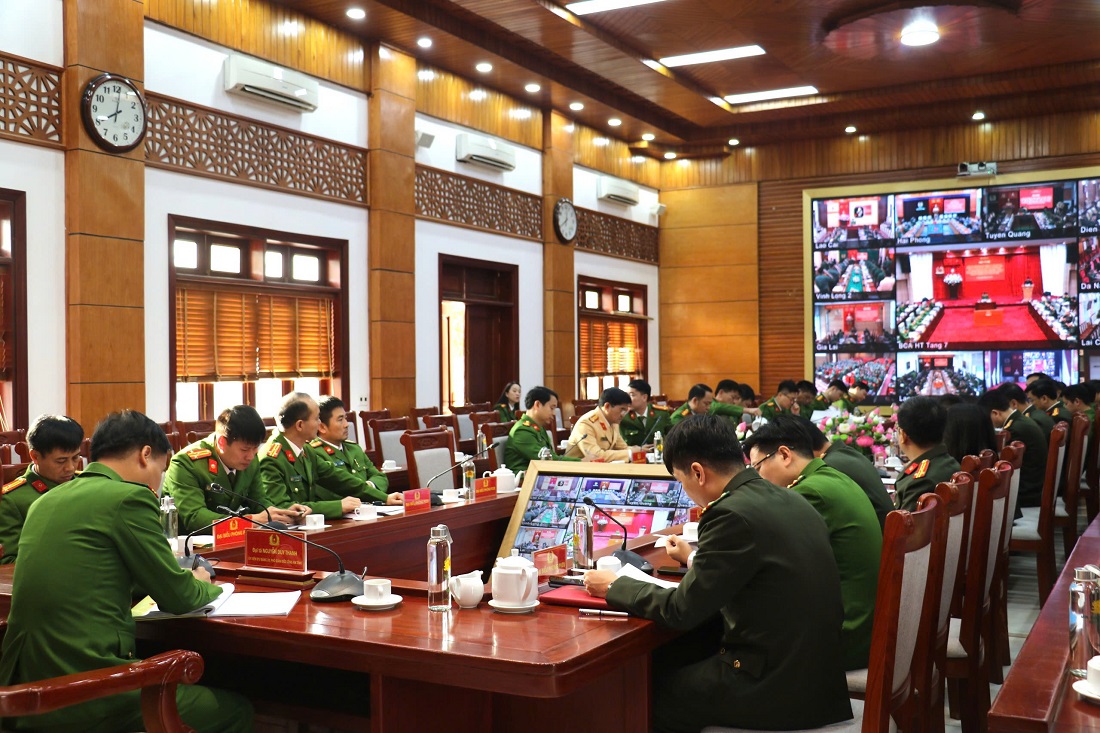 Tại điểm cầu Công an Nghệ An