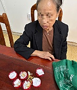 Kịp thời ngăn chặn đối tượng lừa đảo một cụ bà với tài sản 19 chỉ vàng