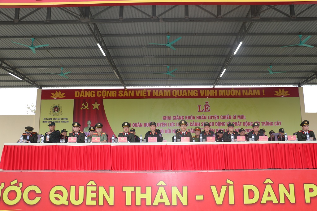 Đại biểu tham dự