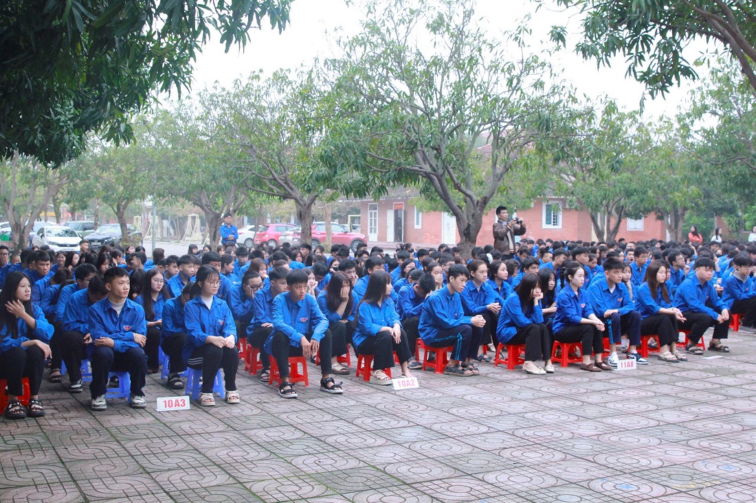 Đông đảo học sinh tham gia Chương trình