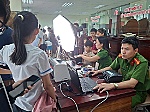 Công an Nghệ An tăng cường lực lượng cấp căn cước và định danh điện tử cho trẻ em trong dịp nghỉ lễ