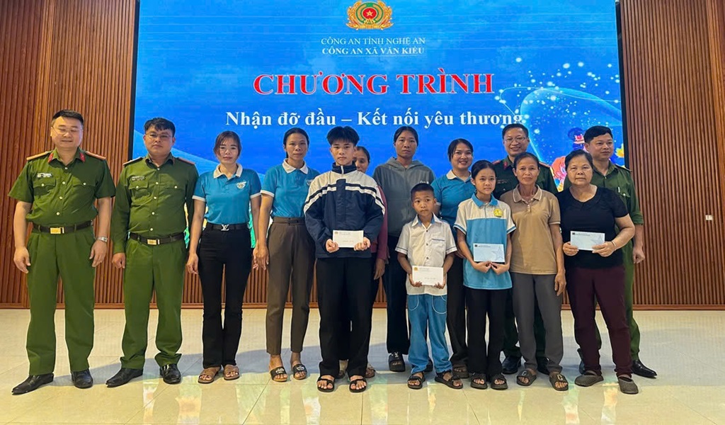 Công an xã Văn Kiều tổ chức chương trình 