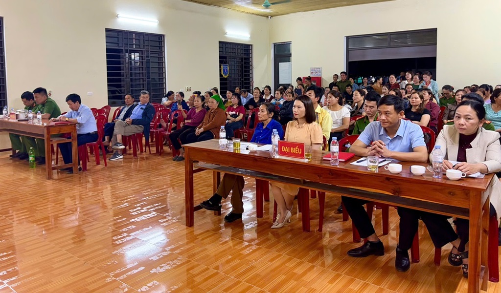 Công an xã Nghĩa Mai tổ chức diễn đàn 