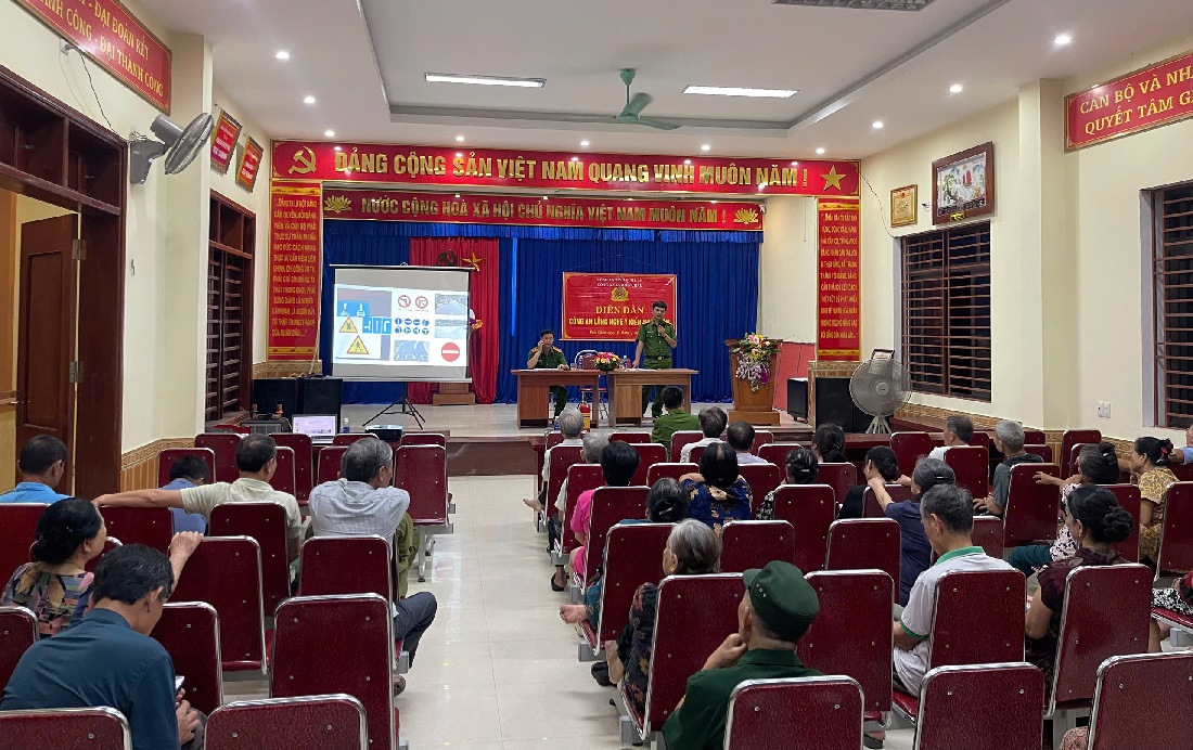 Tổ chức Diễn đàn 