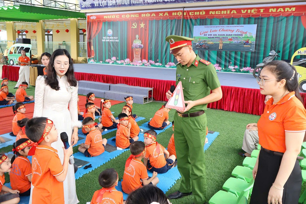 Tổ chức chương trình 