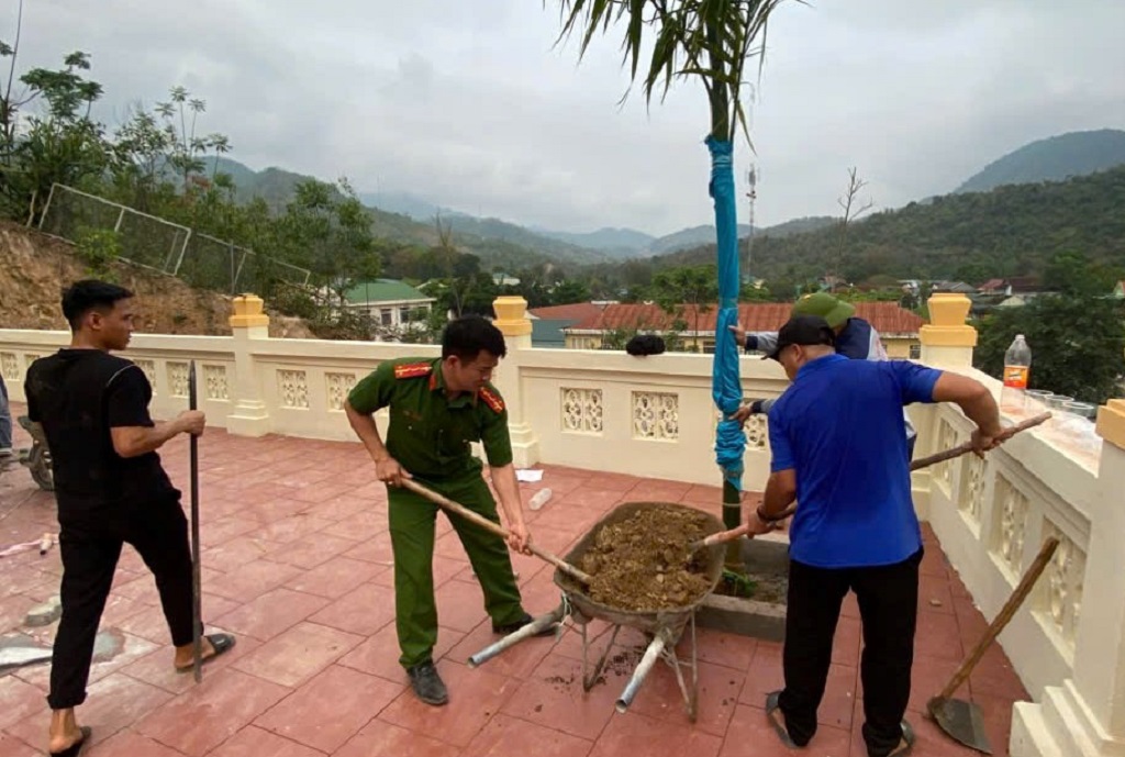 Công an xã Chiêu Lưu phối hợp với Đoàn Thanh niên xã tổ chức 