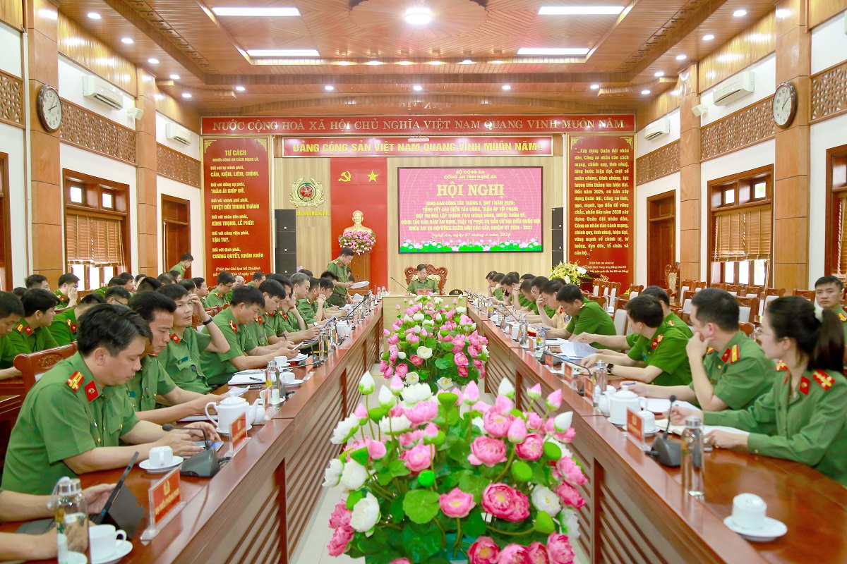 Đại biểu dự Hội nghị tại điểm cầu Công an tỉnh