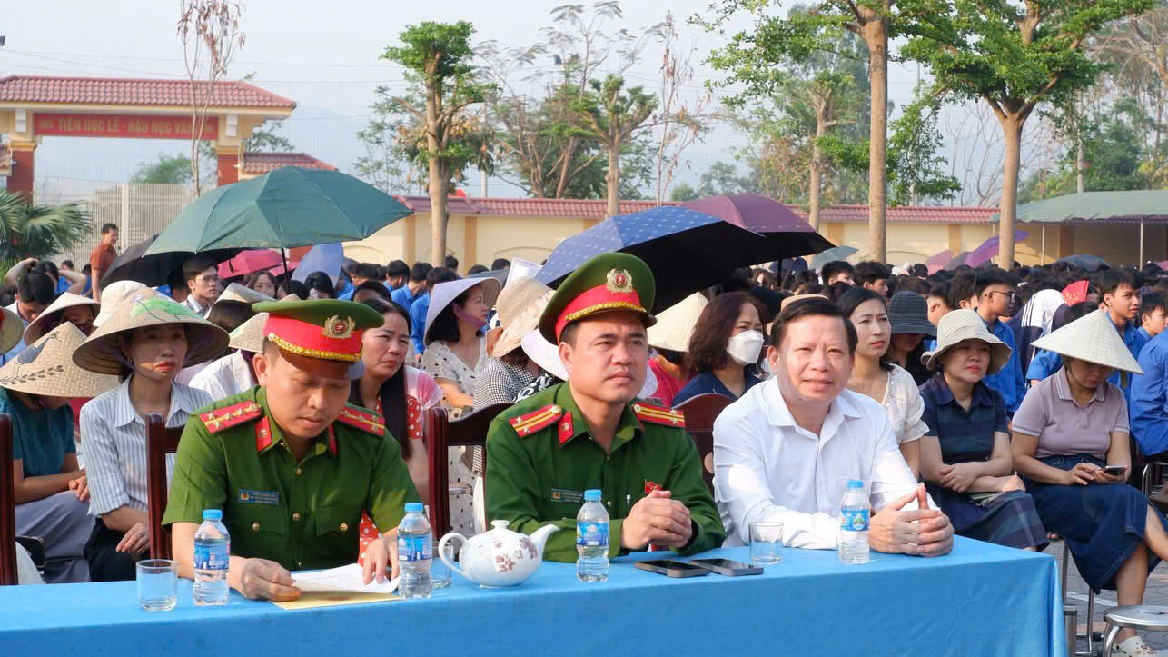 Đại biểu tham dự