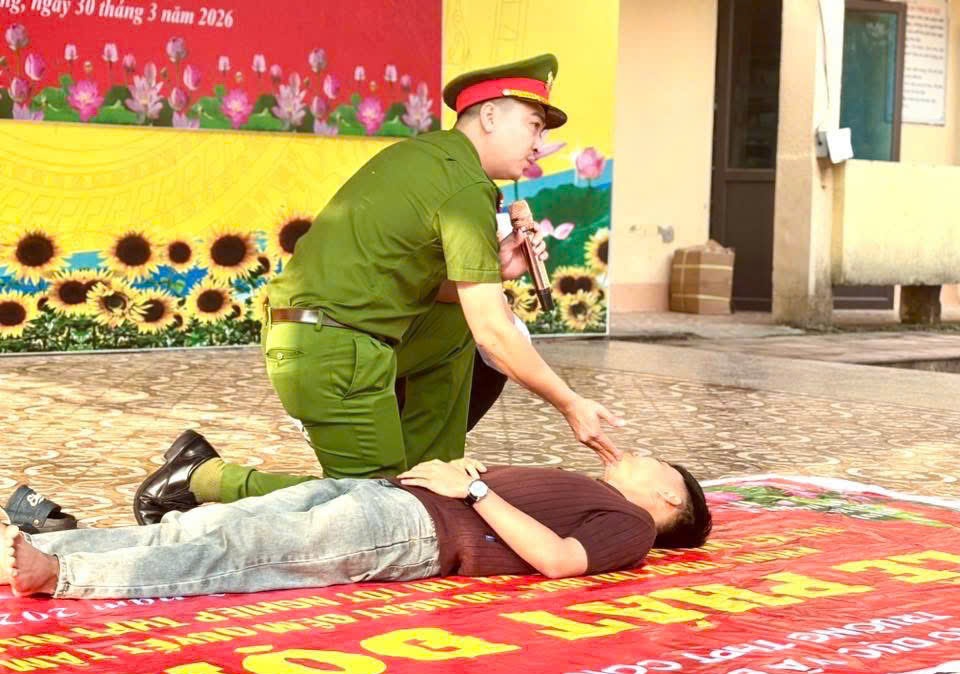 Hướng dẫn phòng tránh đuối nước trong mùa hè