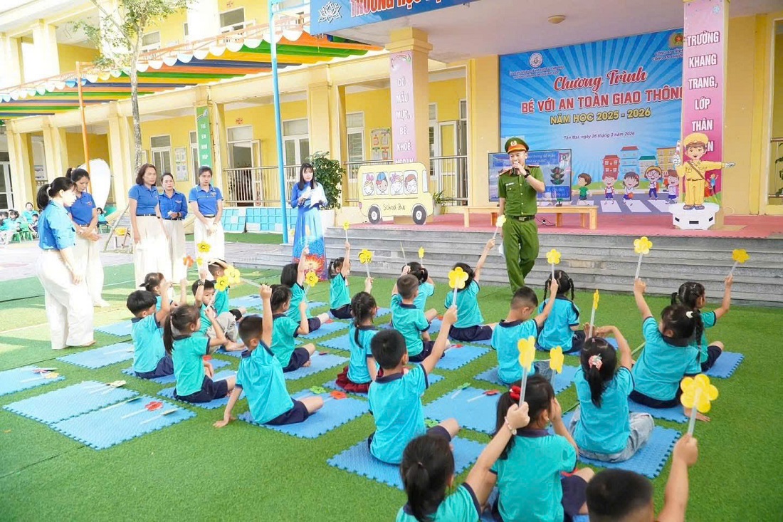 Chương trình có nhiều nội dung hấp dẫn, thu hút trẻ hào hứng tham gia