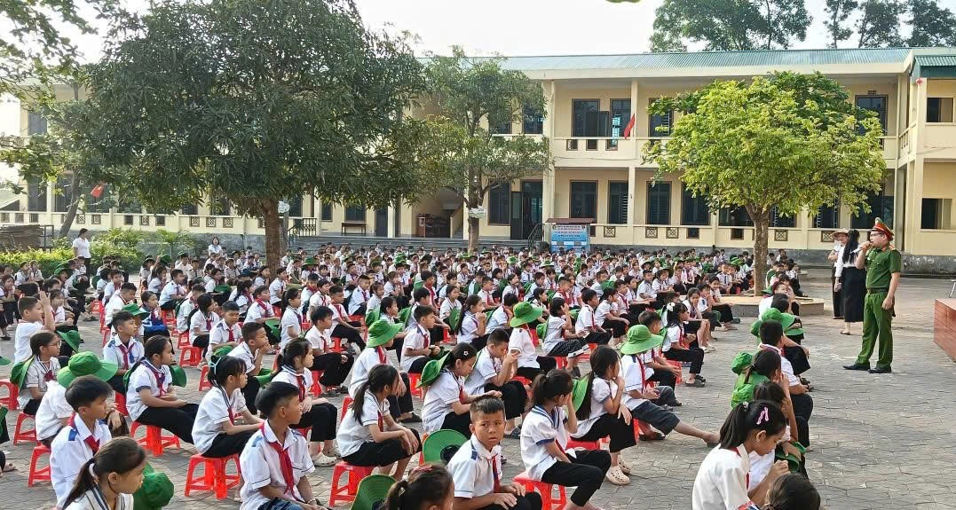 Toàn cảnh buổi tuyên truyền