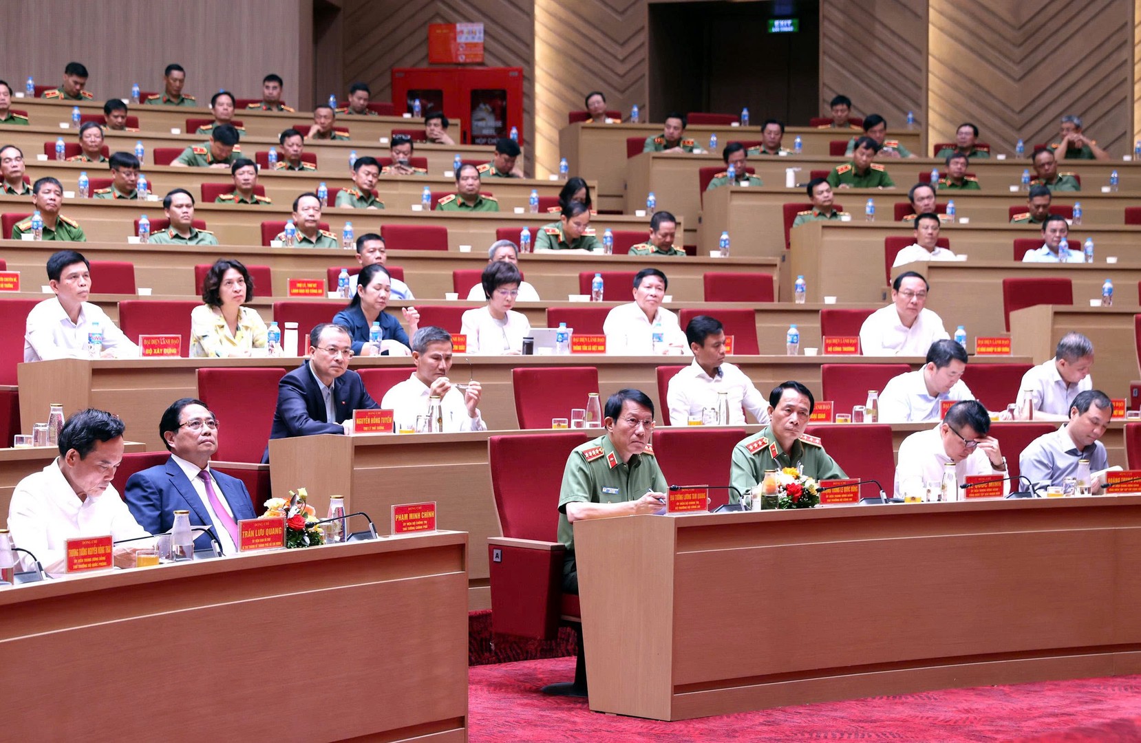 Các đại biểu dự Hội nghị.