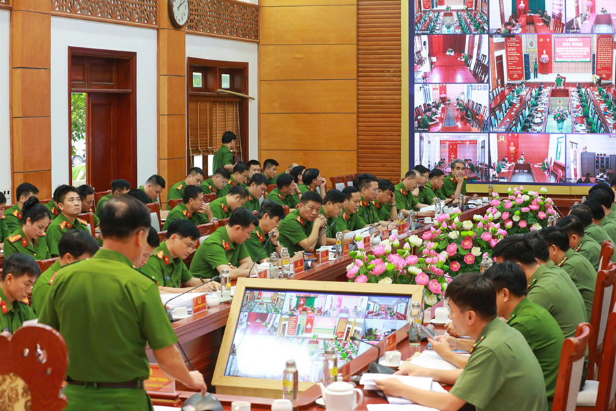 Hội nghị được tổ chức theo hình thức trực tuyến